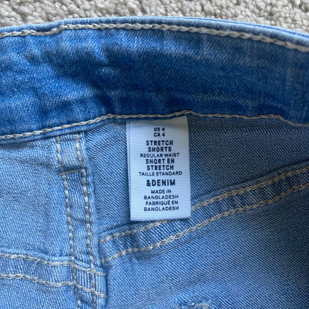& Denim jean shorts size 4 - Picture 4 of 4